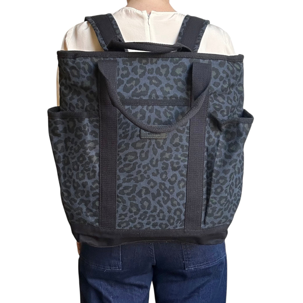 Sixton Leopard print backpack in Blue