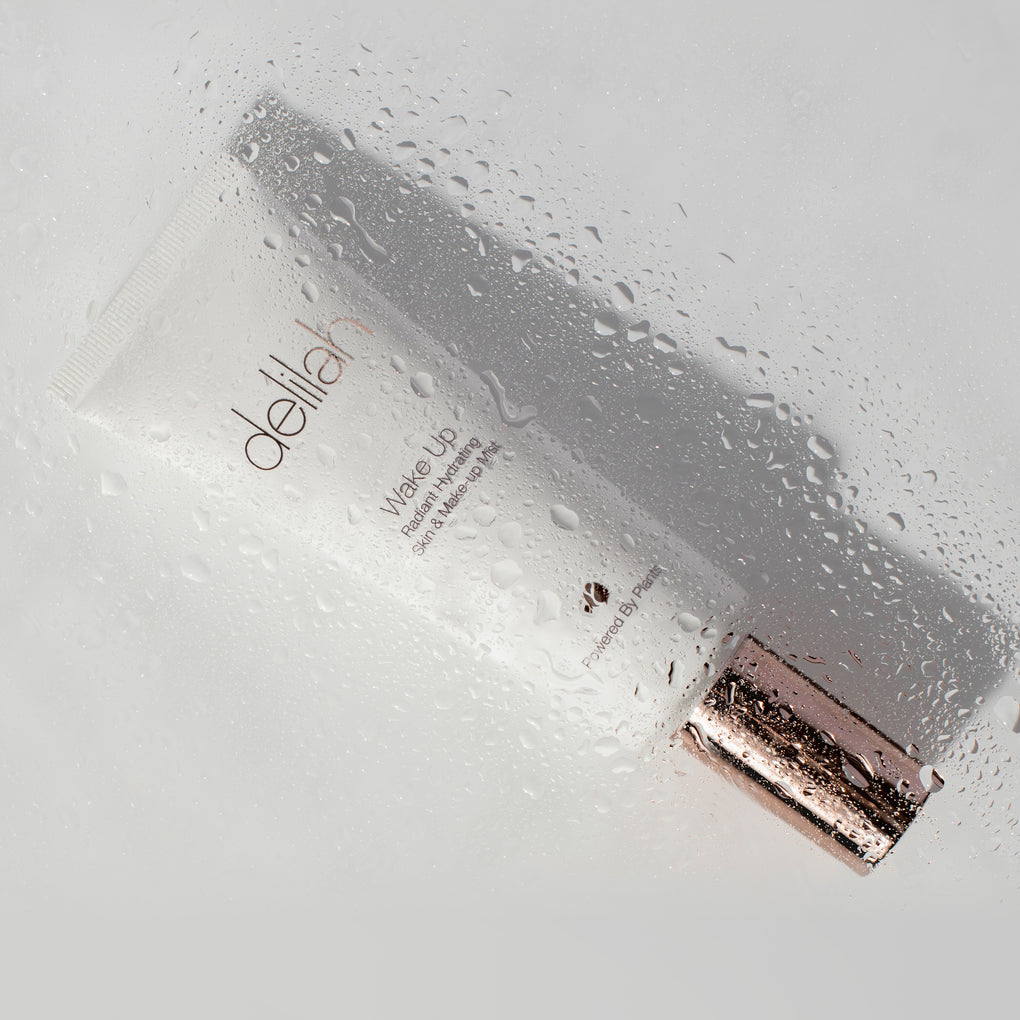 Delilah Wake Up Radiant Hydrating Skin & Make-up Mist