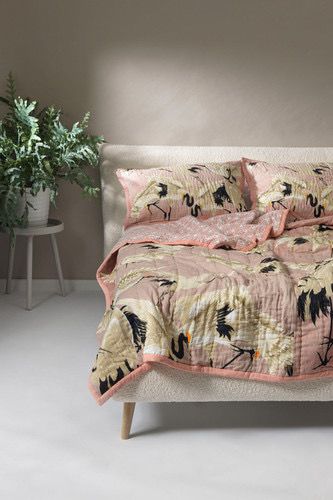 One Hundred Stars Stork Bedspread in Pink