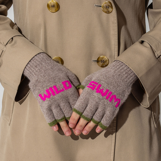 Black & Beech Wild Swim Fingerless Gloves in Mushroom & Neon Pink