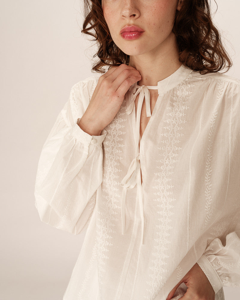 Grace & Mila Persia Blouse in White