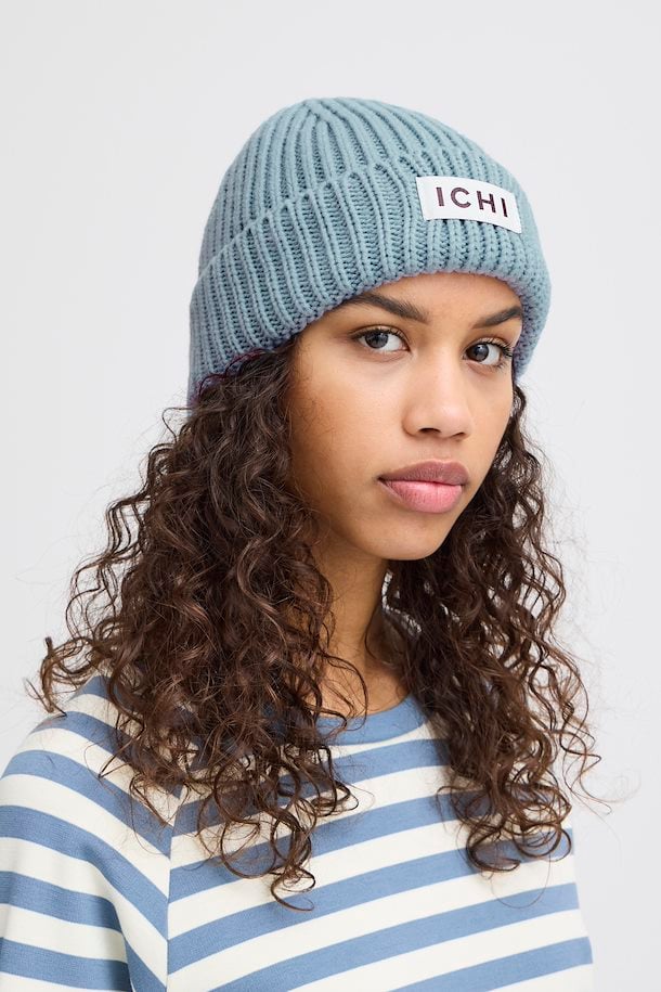 ICHI Emma Beenie in Cashmere Blue