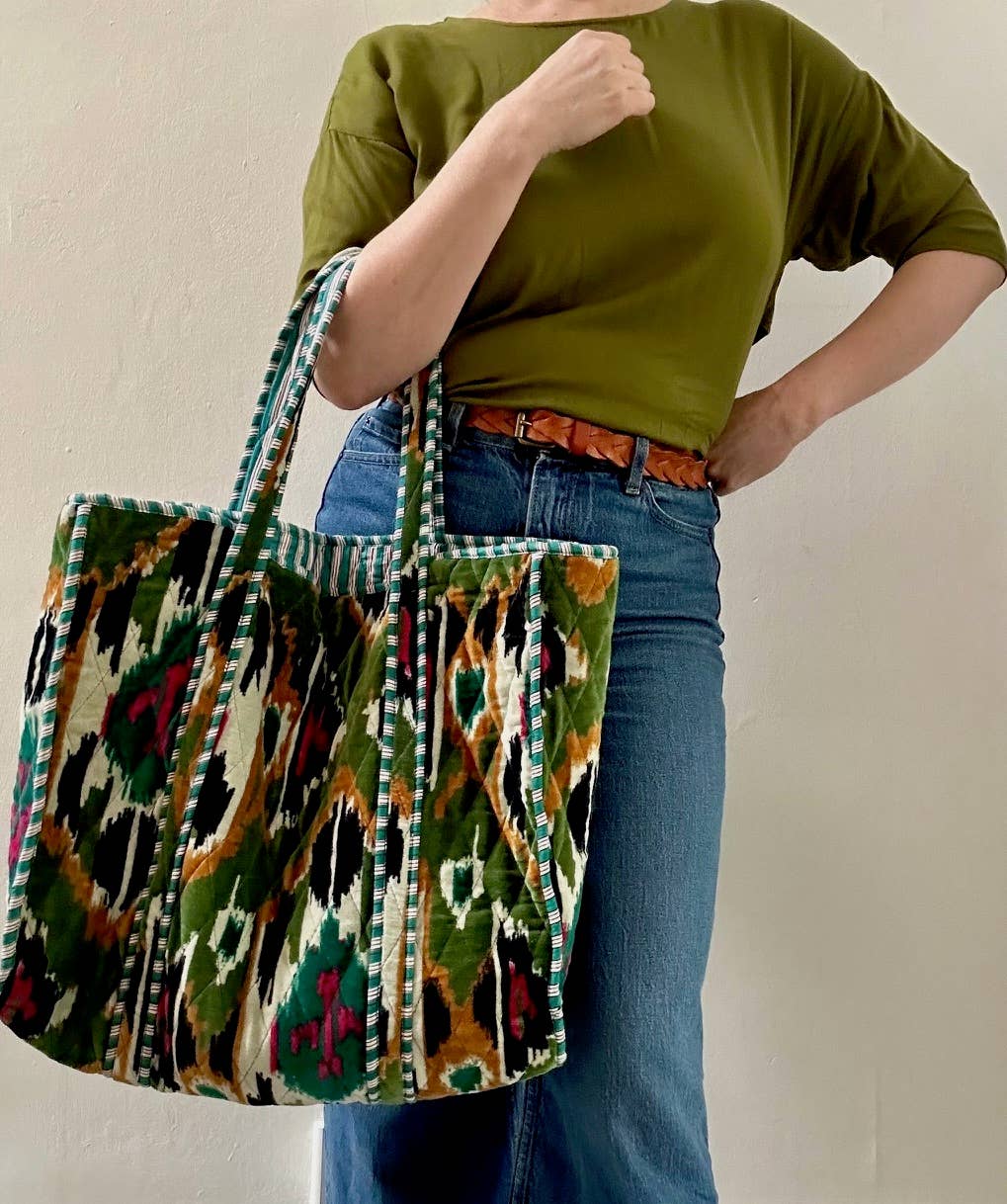 Sixton Odisha velvet tote bag in green - medium