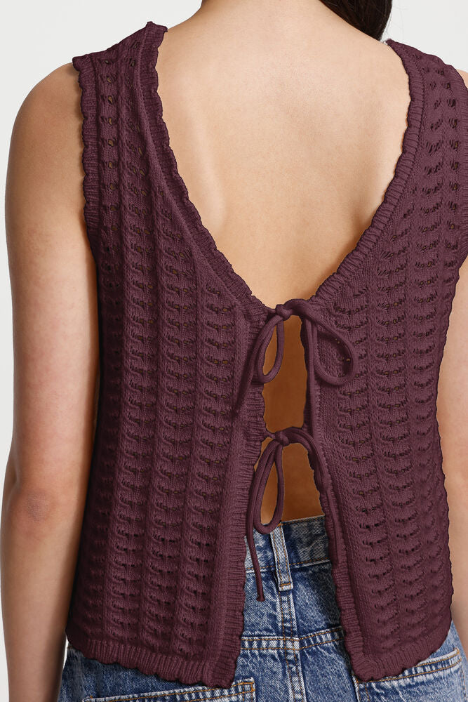 ICHI Dosia Waistcoat in Vineyard Wine