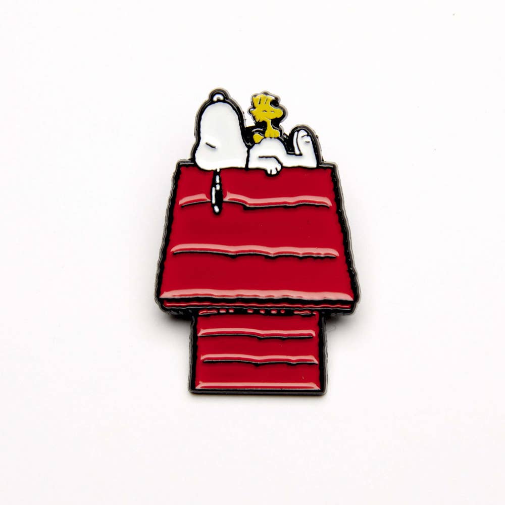 Peanuts Friends Forever Pin - Doghouse