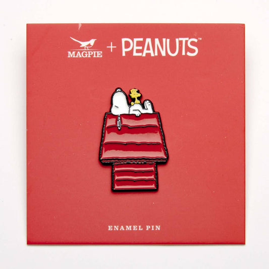 Peanuts Friends Forever Pin - Doghouse