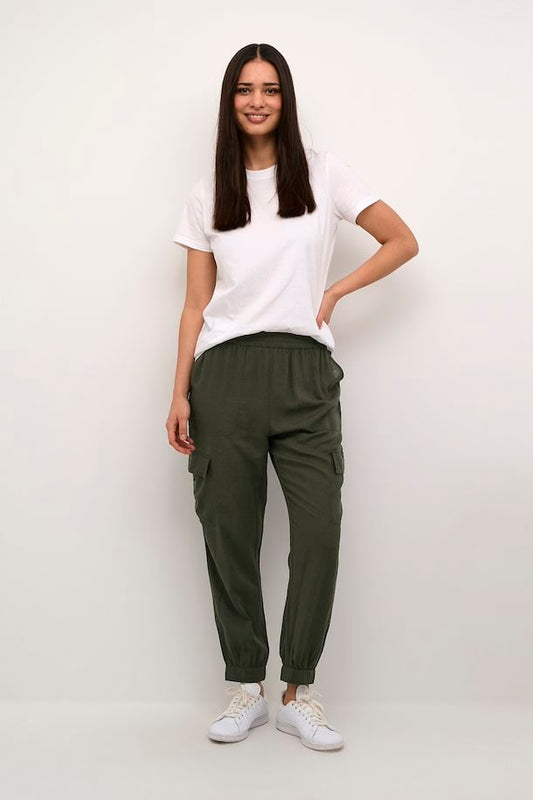 KAFFE Milia Cropped Pants in Forest Night