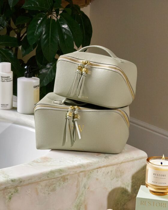 Katie Loxton Soho Medium Make Up/ Wash Bag in Green Mist