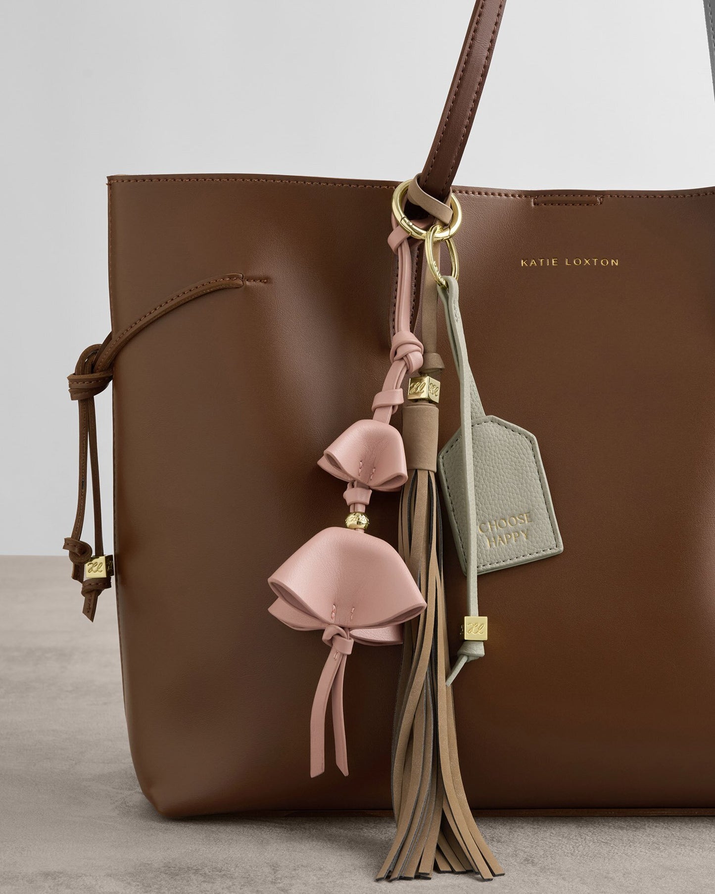 Katie Loxton Sentiment Tag Keyring - Choose Happy - in Green Mist
