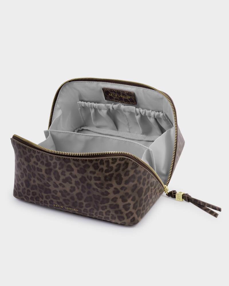 Katie Loxton Soho Medium Make Up/ Wash Bag in Leopard