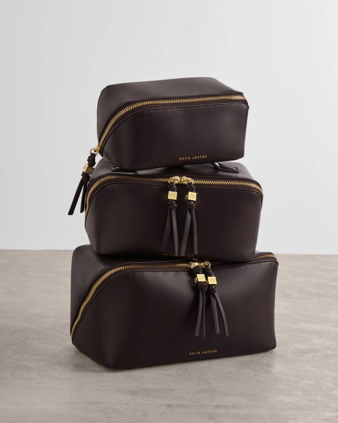 Katie Loxton Soho Medium Make Up & Wash Bag in Soho Medium Makeup & Wash Bag