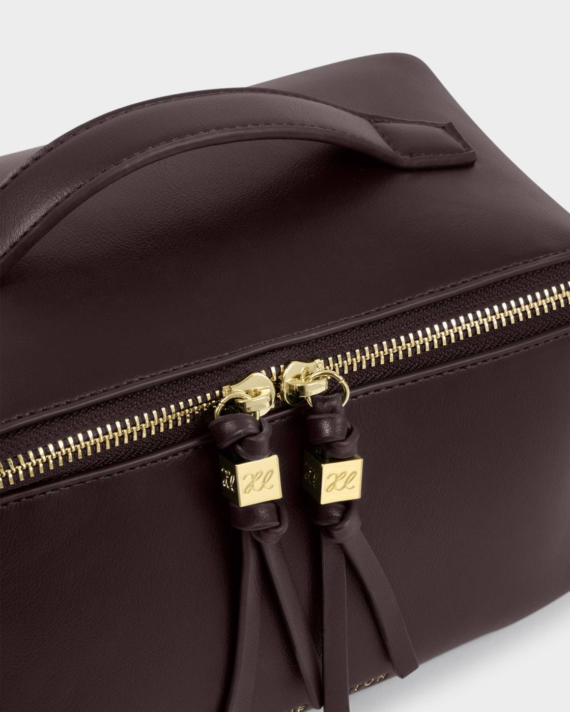 Katie Loxton Soho Medium Make Up & Wash Bag in Soho Medium Makeup & Wash Bag