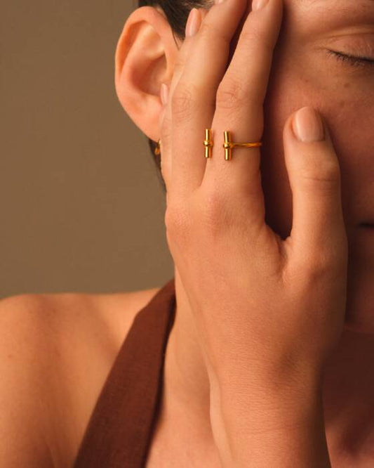 Katie Loxton Themis T-Bar Ring - Gold Coated - Adjustable