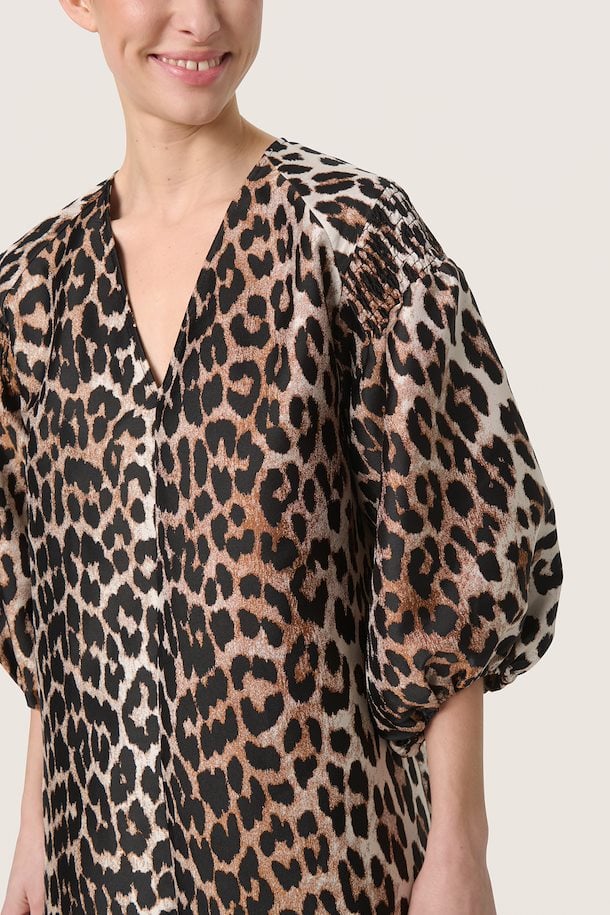 Soaked in Luxury Chiba Eteri Dress in Leopard Pattern