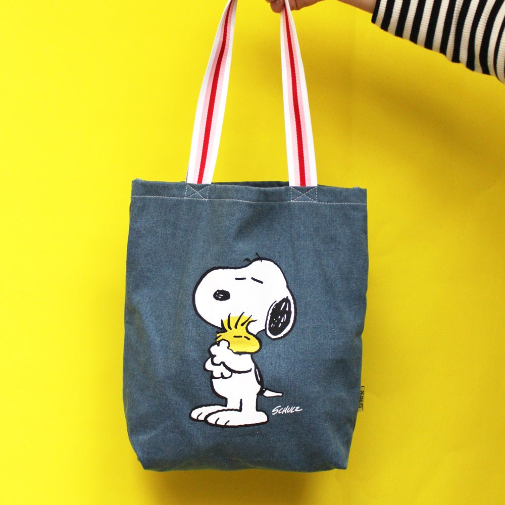 House of Disaster Peanuts ‘Love’ Stonewashed Tote
