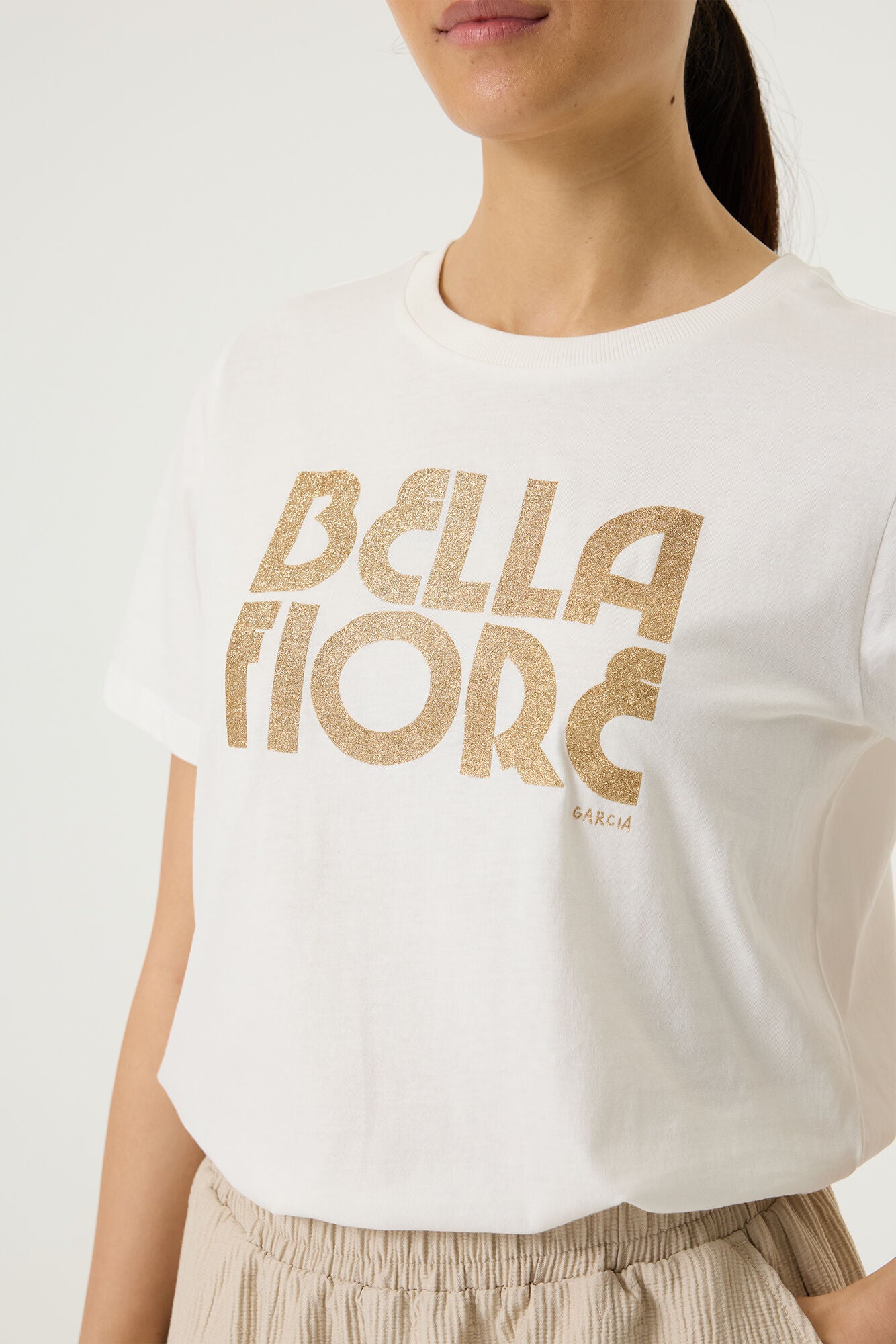 Garcia Bella Flore Slogan T-shirt in Off White