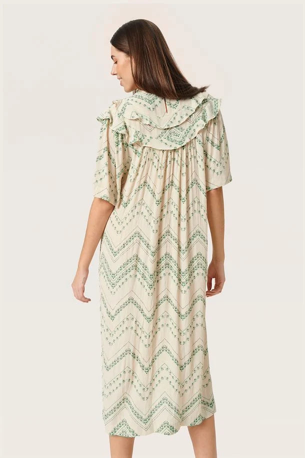 Soaked in Luxury Krista Dress in Sandshell Zig Zag