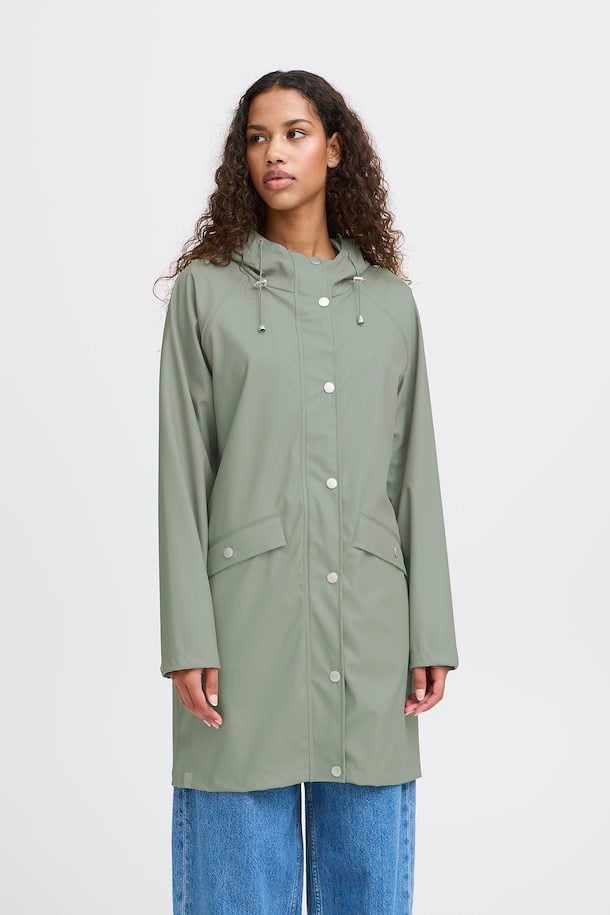 ICHI Tazi Seagrass Raincoat in Seagrass