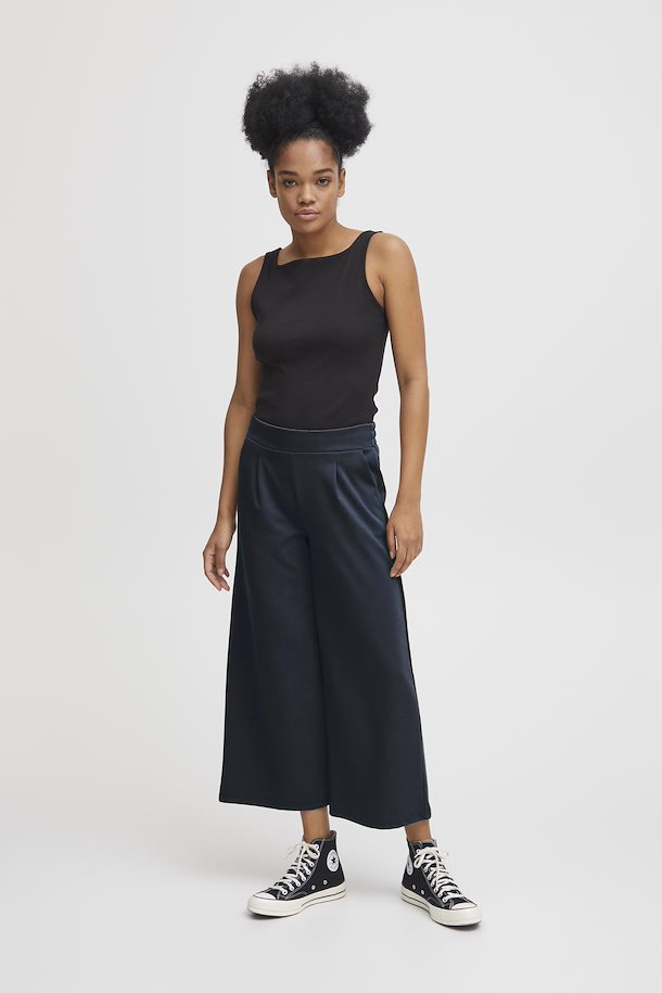 ICHI Kate SUS Ankle Length Trousers in Total Eclipse