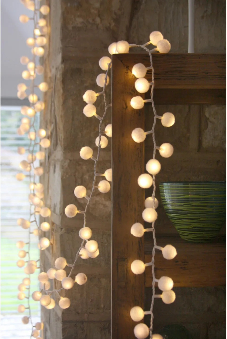 Lightstyle Pom Pom 150 LED Light Chain